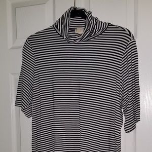 💥💥NWT Michael Kors Mock Neck Shirt💥💥